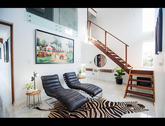 7 BEDROOM HOUSE FOR SALE IN ZIMBALI ESTATE